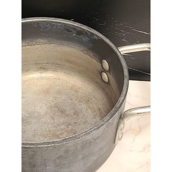 Calphalon Commercial Aluminum Cookware hard anodized 1½ QT sauce pan w lid GUC - Picture 9 of 11